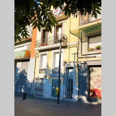 2 Bedroom Sants Apartment Barcelona
