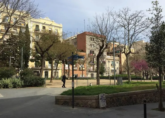 2 Bedroom Sants *